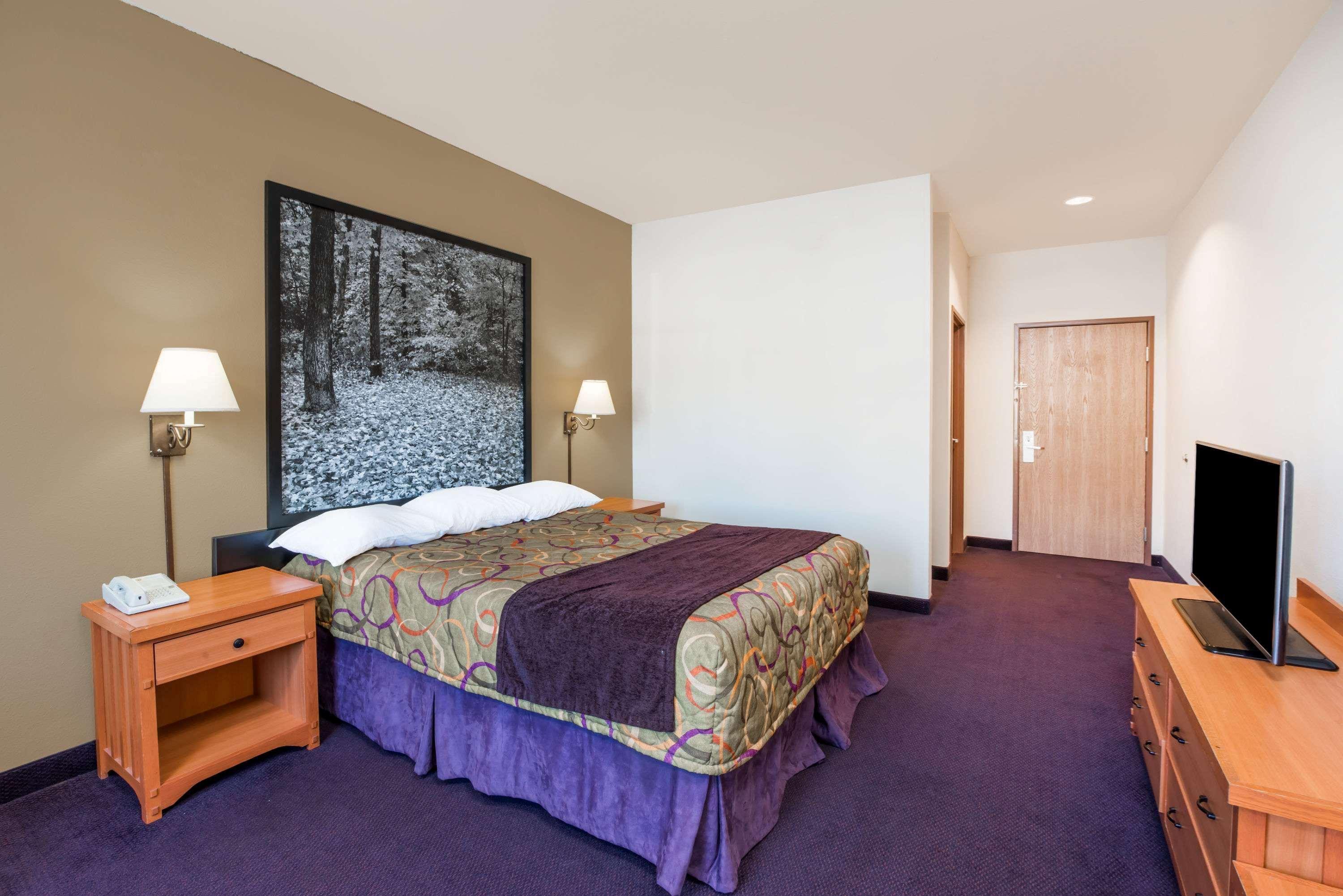 Hotel Super 8 By Wyndham East Columbia