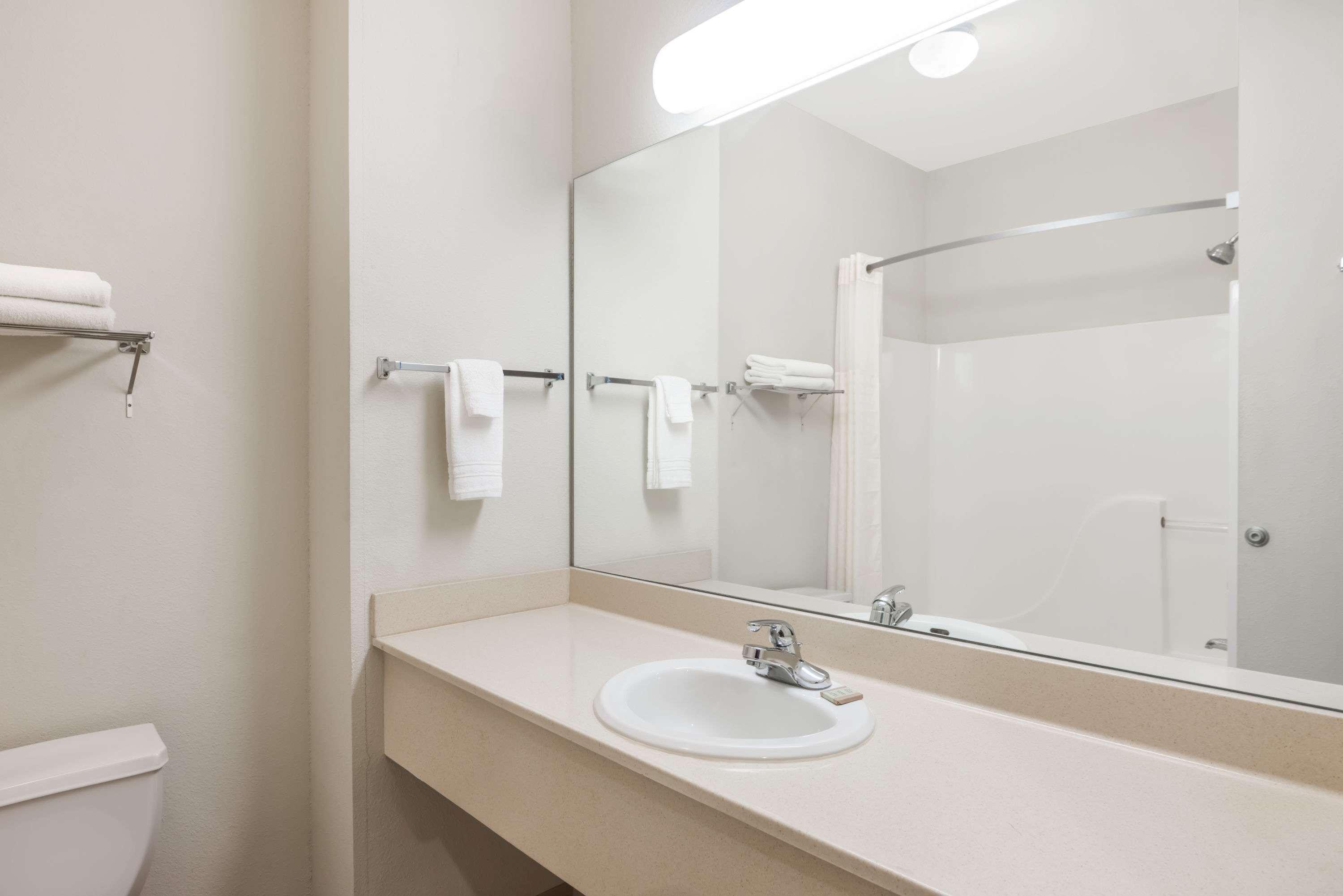 Super 8 By Wyndham East 2* Columbia