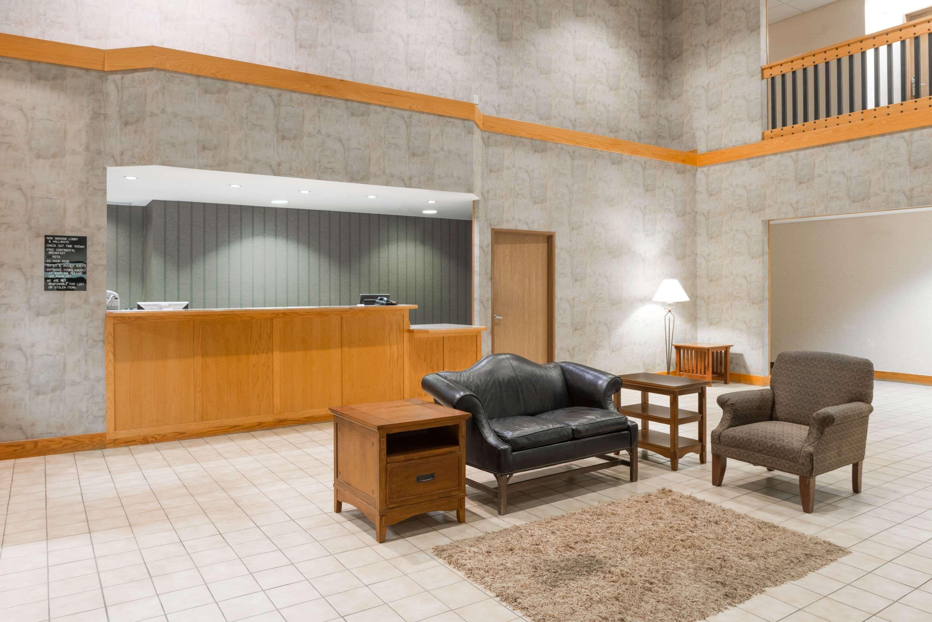 Hotel Super 8 By Wyndham East Columbia