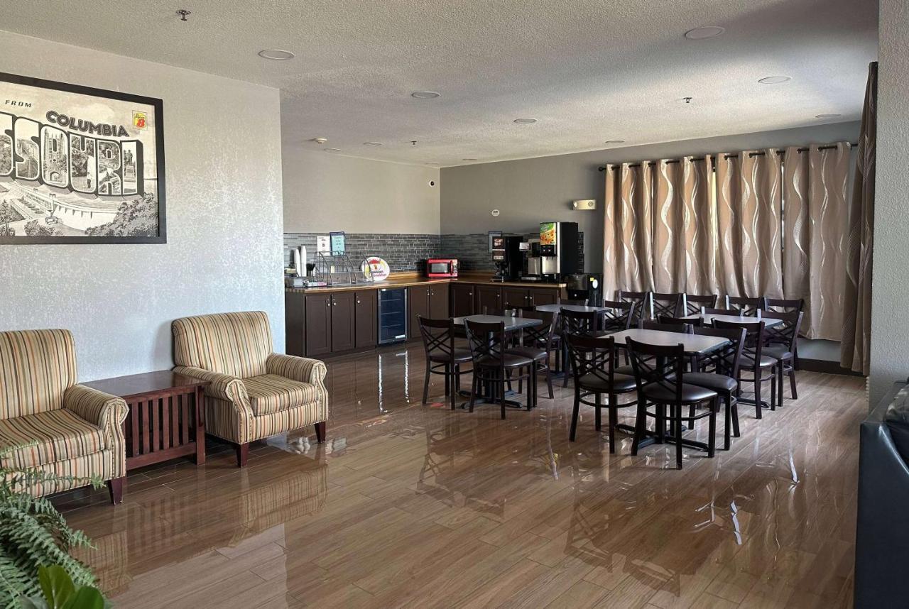 Super 8 By Wyndham East 2*