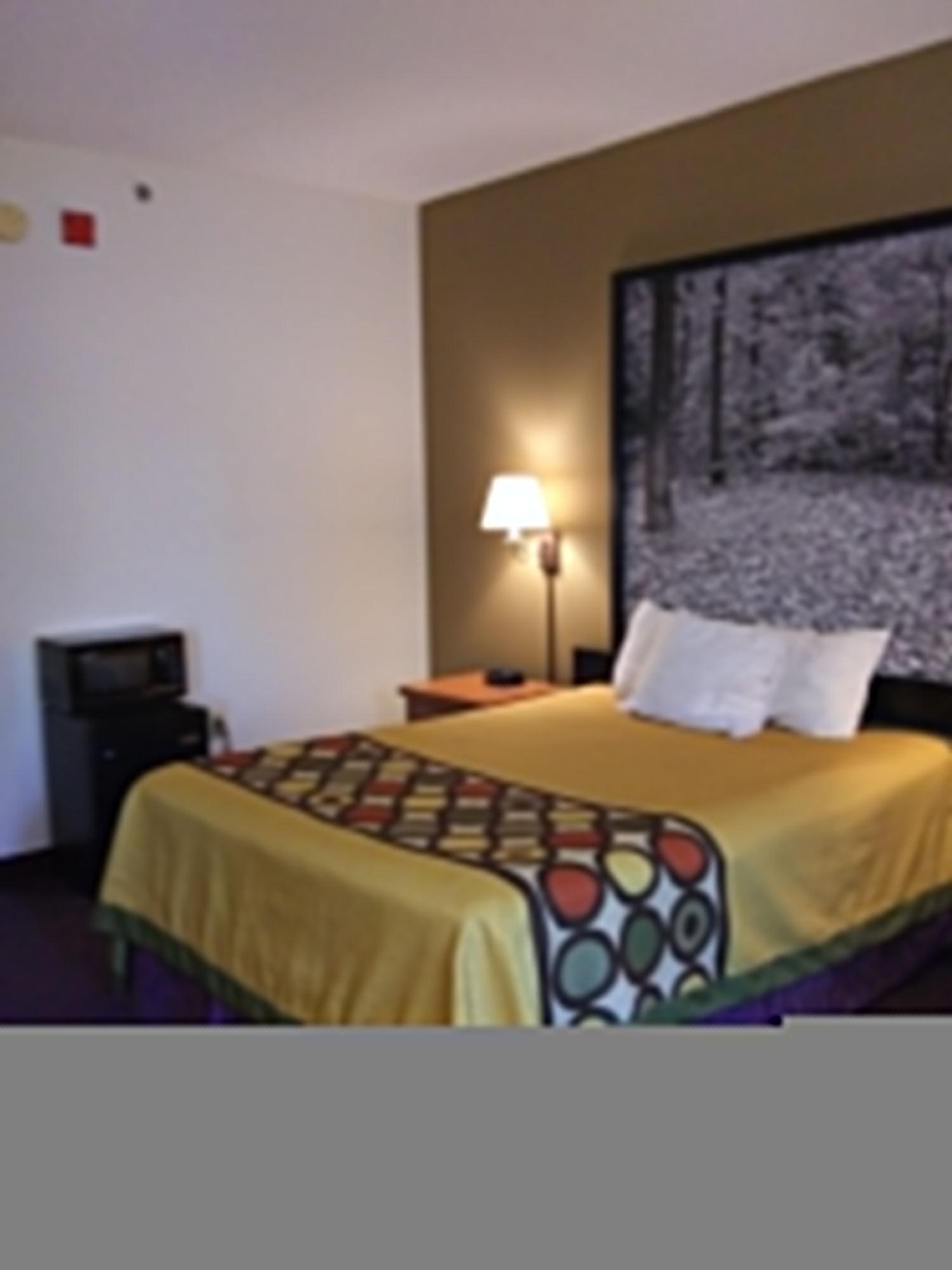 Hotel Super 8 By Wyndham East 2*