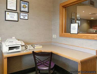 Hotel Super 8 By Wyndham East